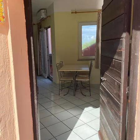 Seaview Walk To Sunset Terrace Apartment *