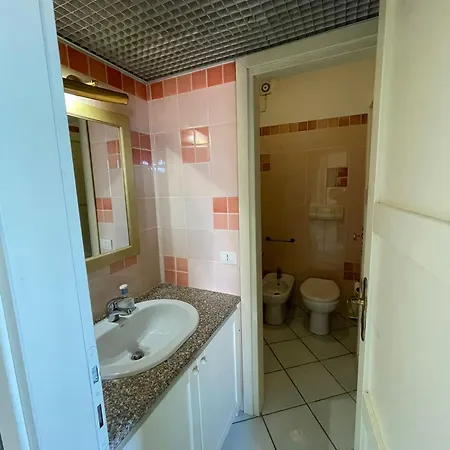 Seaview Walk To Sunset Terrace Apartment Isola Rossa (Sassari)