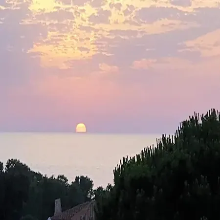 Panoramic Sea-views Sunsets, 7 Min Walk To Beach, Apartment, Terrace