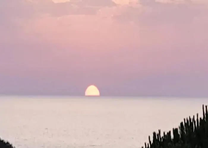 Seaview Walk To Sunset Terrace *